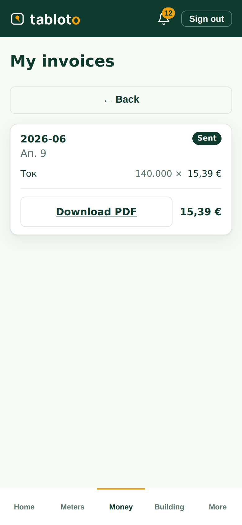 An owner's invoice: what the amount is made of, line by line, and a pay button.